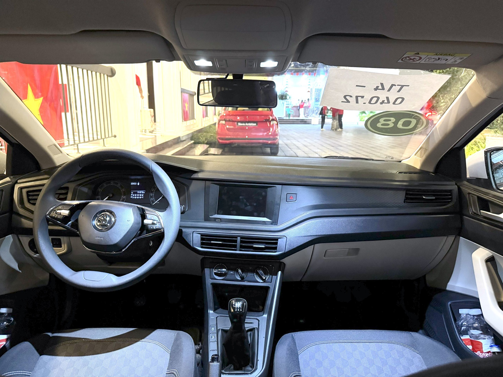 Khoang nội thất Skoda Slavia bản Active