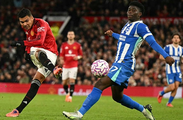 Casemiro đang chơi khá tốt ở giai đoạn đầu mùa giải Casemiro thi đấu ổn định