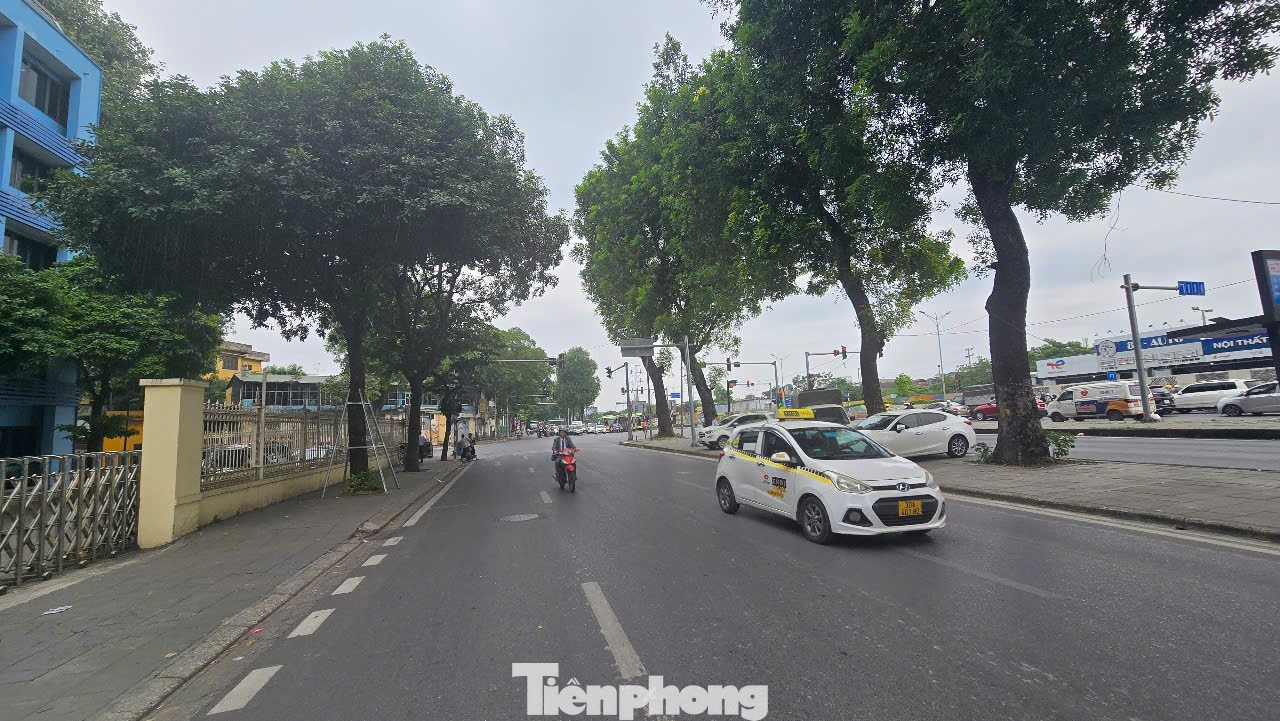 Nhiều tuyến phố dài nhưng không có điểm trông giữ phương tiện giao thông (Ảnh minh họa)