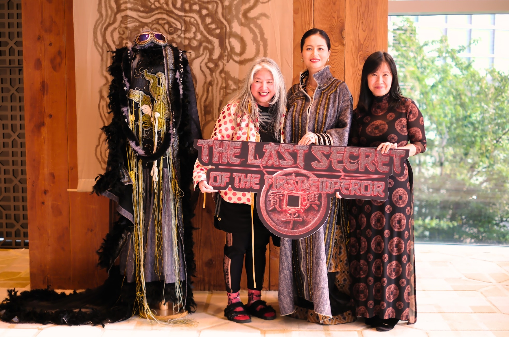 Đỗ Hải Yến hóa thân Hoàng hậu quyền lực