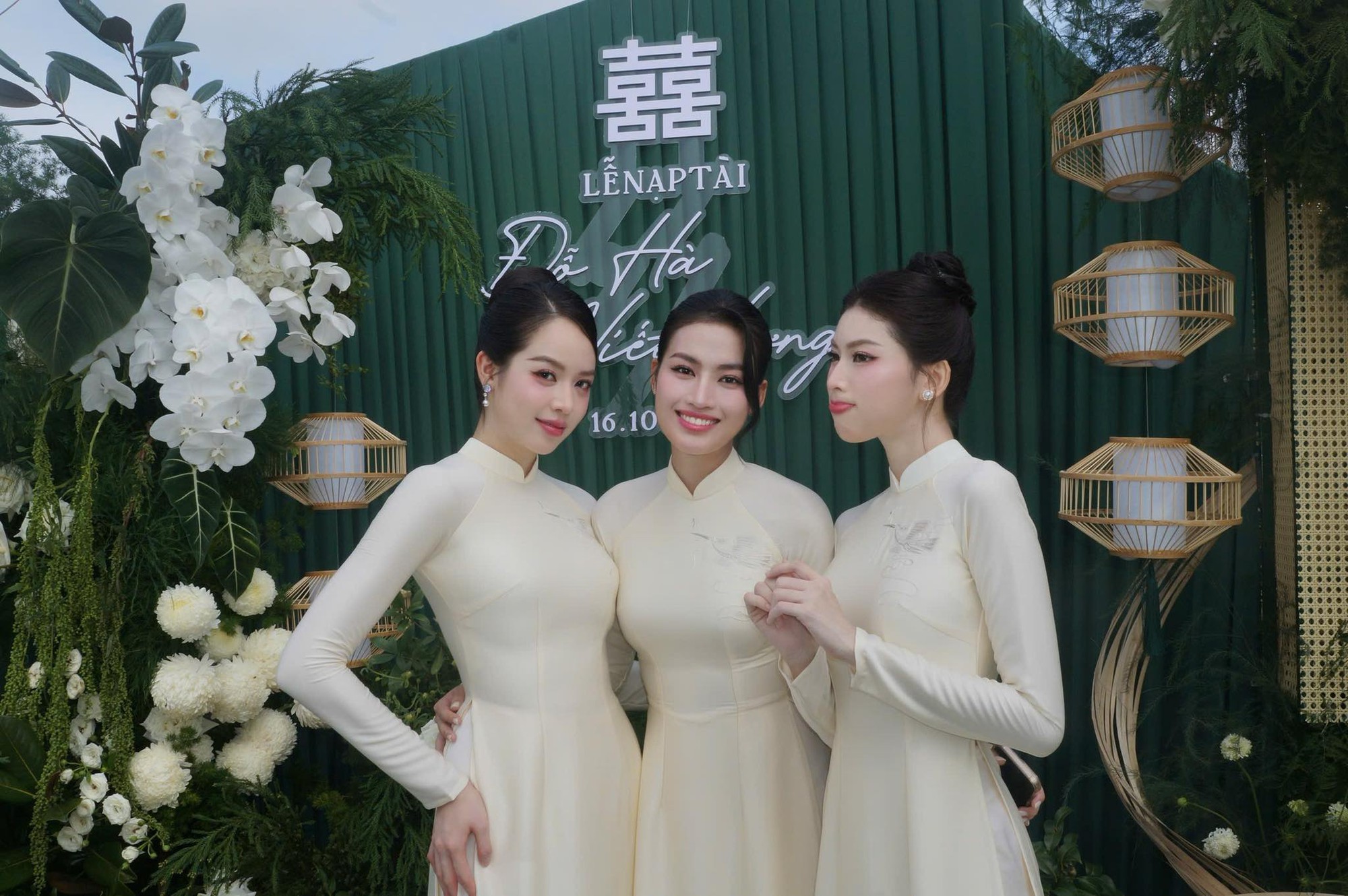 Khách mời thân thiết tham gia tiệc cưới Thanh Hóa