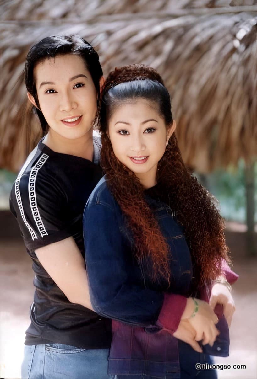 Nữ nghệ sĩ 3 lần đổ vỡ hôn nhân, từng uống thuốc tự tử: U60 sống chậm sau hàng chục lần lên bàn mổ- Ảnh 2. Thoại Mỹ và Vũ Linh thời trẻ