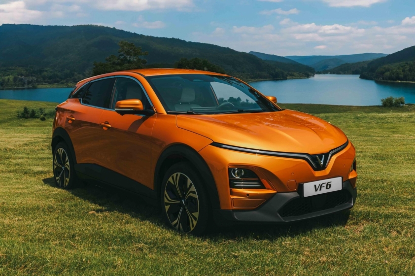 VinFast ra mắt xe hybrid: Hybrid cắm sạc, vậy động cơ xăng loại nào? Thế hệ xe VinFast kết hợp công nghệ hybrid