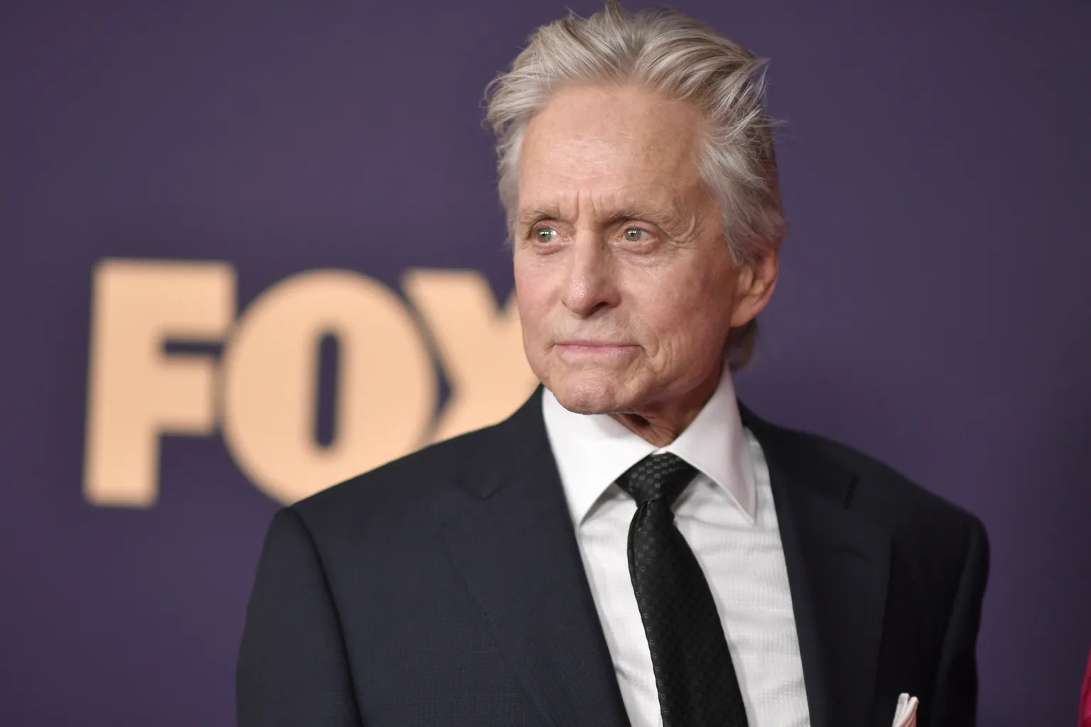 Hôn nhân của Michael Douglas rất ồn ào